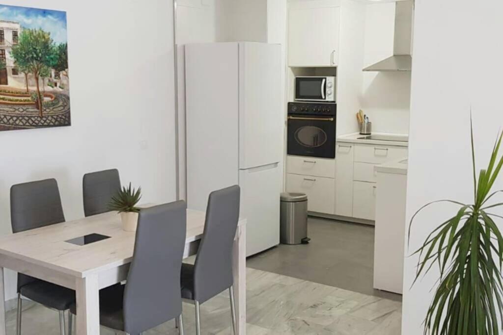 Appartement Playa Escollera à Estepona Extérieur photo